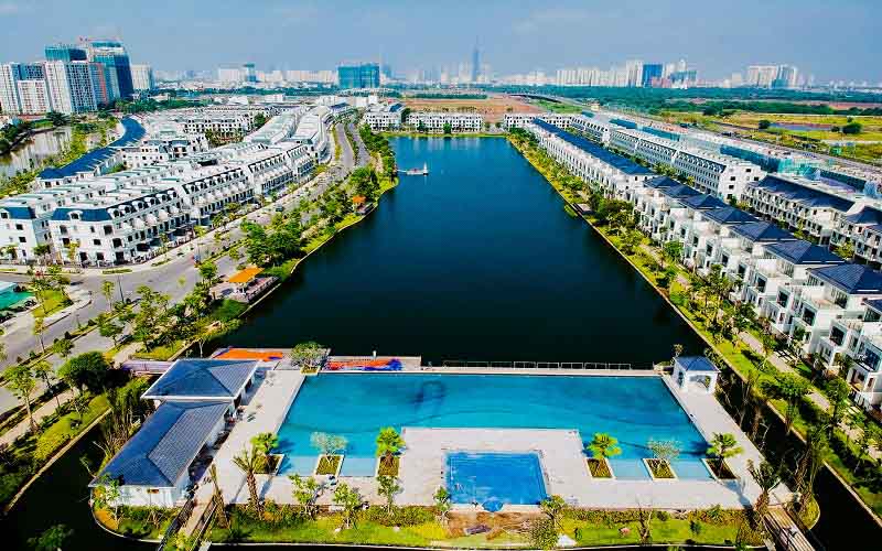 Lake View Town